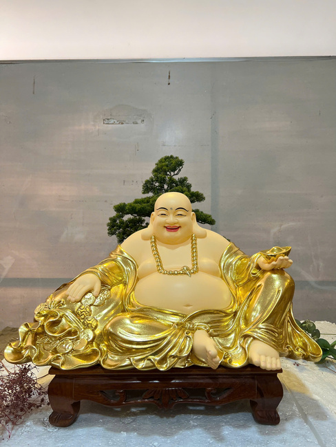 Di Lặc Tam Tài cao 30cm ngang 55cm dát vàng